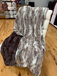  Minky MntFx w/Choc Brown 58" x 81"
