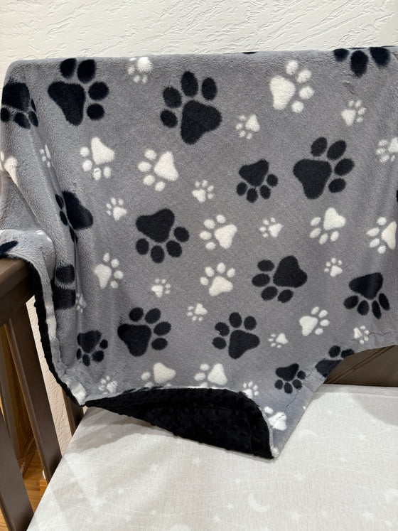 Infant Minky 29" X 39" - Paws w/Dimple Dot Black