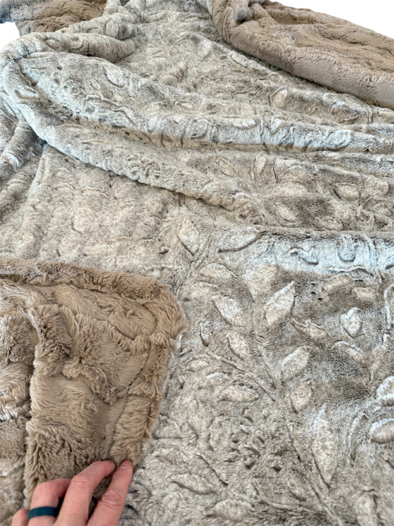 Minky Simply Taupe Botanical w/Taupe 57" x 74"