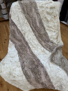  Minky Travel Size WR Natural Creme w/WR Natural 37" x 57"